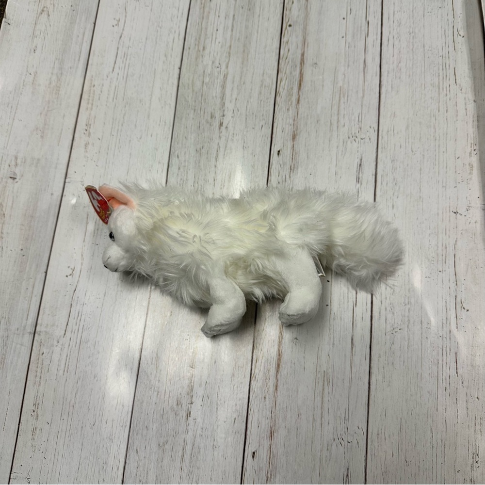 TY Beanie Baby - SNOCAP the Snow Fox (7.5 inch) - Picture 2 of 7